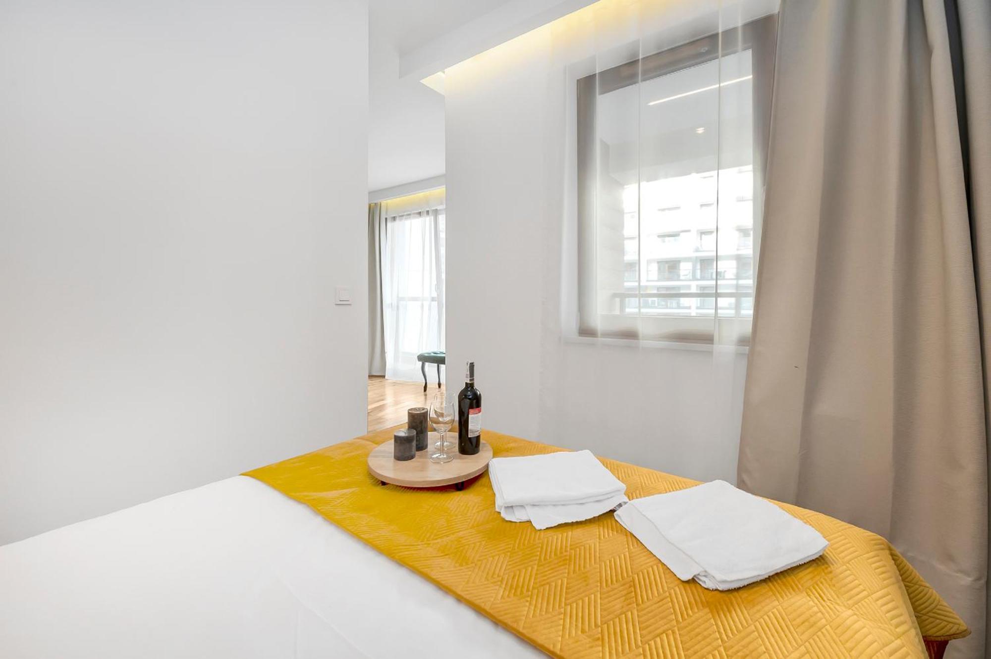 Lumina Apartment With Parking Near Muzeum Powstania 바르샤바 외부 사진