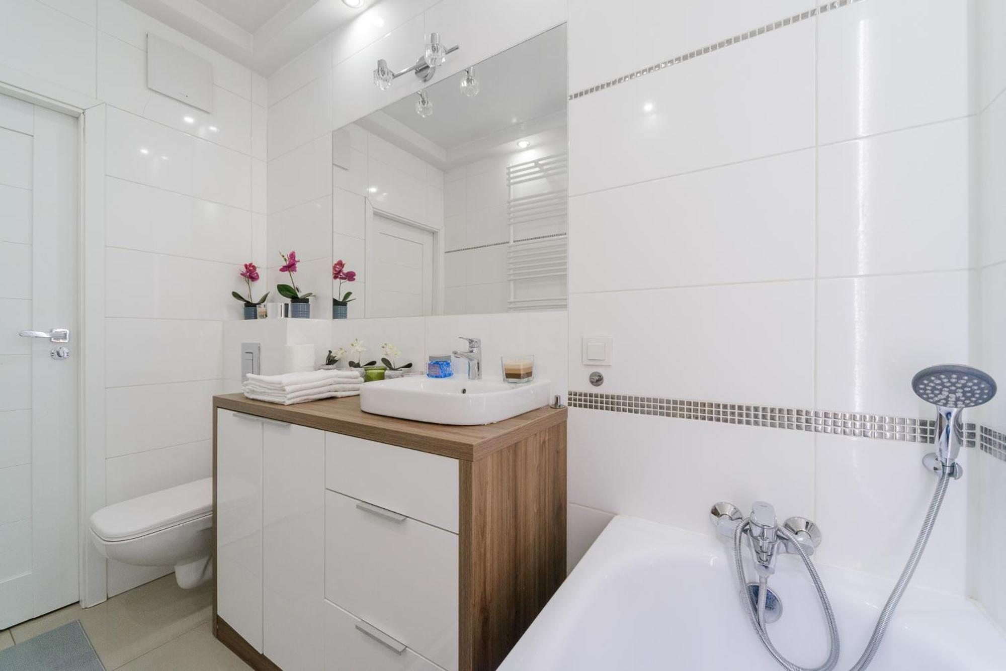 Lumina Apartment With Parking Near Muzeum Powstania 바르샤바 외부 사진